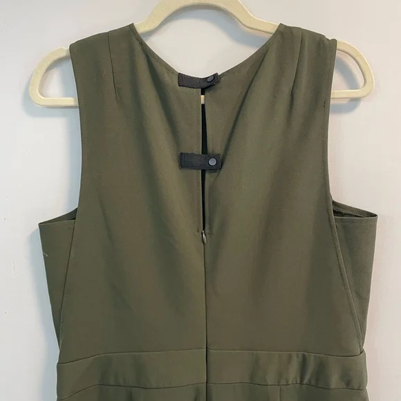 Gibson Latimer, 10, Women’s dark olive green back zip wide leg jumpsuit EUC - Picture 6 of 7